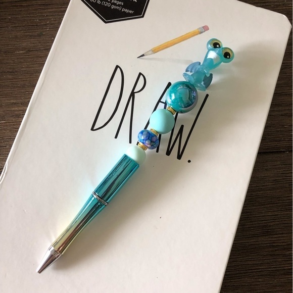 Disney Doorables: Hercules: Panic handmade beaded pen - Picture 2 of 3